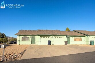 Building Photo - 1200 Barzona Ave