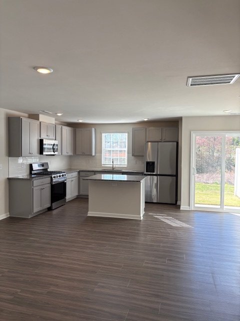 Foto del edificio - 124 Plumtree Ct