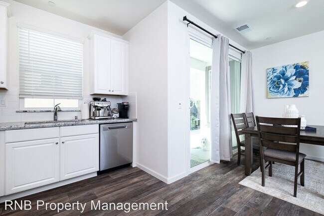 Building Photo - 3 br, 2.5 bath House - 8879 Crimson Ridge Way