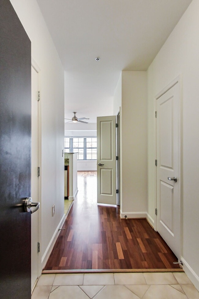 Photo - Sunny top-floor studio! Apartment