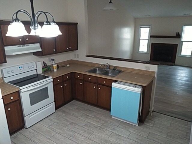 Building Photo - 127 Twin Wood Dr