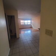 Building Photo - 1750 E Cherry St