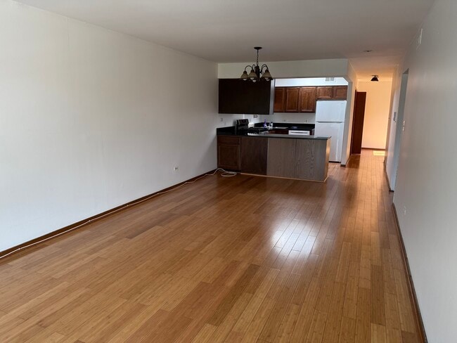 Foto del edificio - 7427 N Western Ave