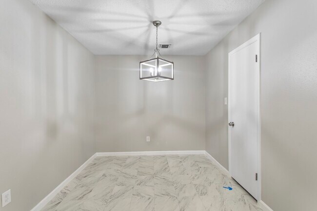Foto del edificio - 6602 Indian Lake Dr