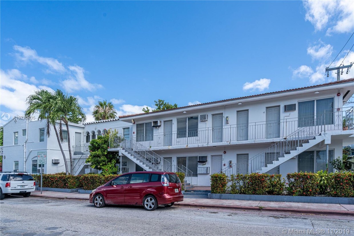 Foto principal - 1035 7th St
