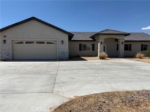 Building Photo - 12432 Kiowa Rd