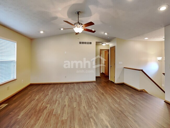 Foto del edificio - 1350 Randan Drive