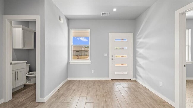 Building Photo - 112 Olde Ml Rd