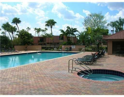 Building Photo - 8237 Thames Blvd