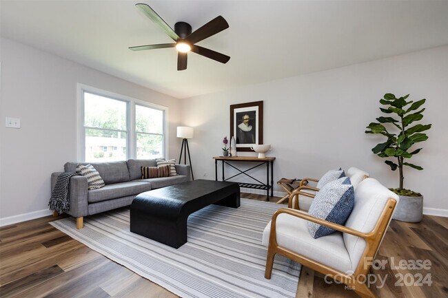 Foto del edificio - 4500 Somerdale Ln