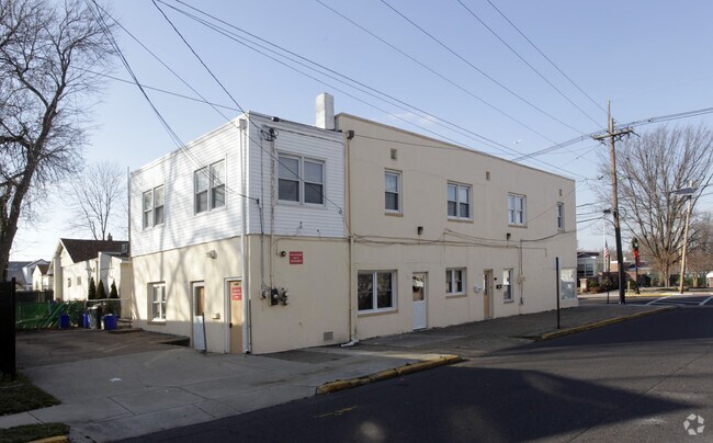 Foto del edificio - 200 W Kings Hwy