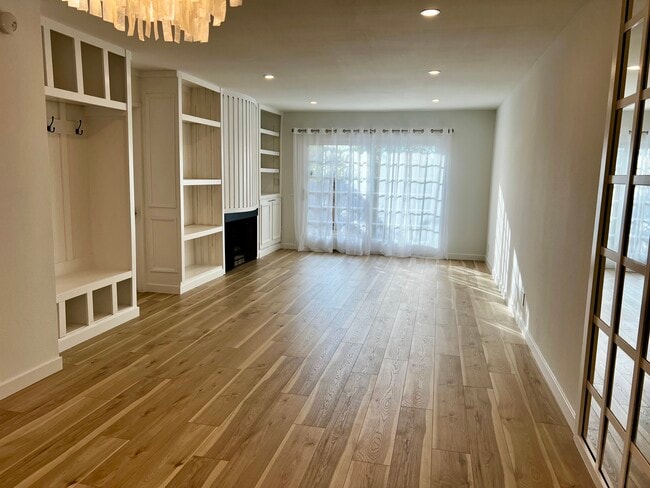 Foto actual - 6467 Kanan Dume Rd