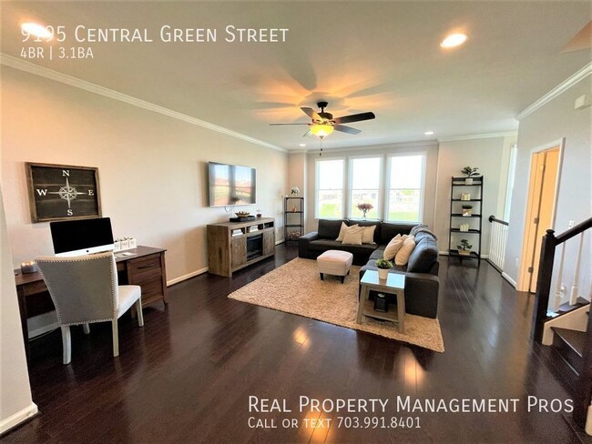 Building Photo - MASSIVE TOWNHOME, W ROOFTOP DECK, & CUSTOM...
