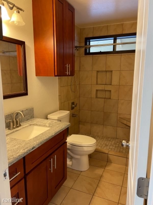 Building Photo - 2 br, 1 bath House - 211 Akai St