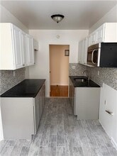 Building Photo - 9319 Ridge Blvd