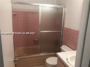 Foto del edificio - 2100 NE 51st Ct