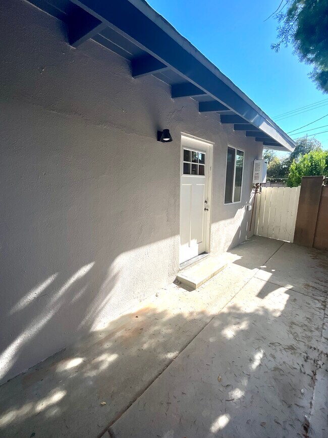 Foto del edificio - 8437 Nevada Ave