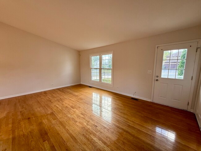 Building Photo - 100 Rumsey Pl