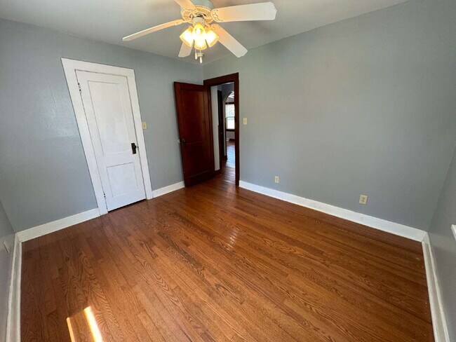 Foto del edificio - MODERN 3-BEDROOM HOME YOU DON’T WANT TO MISS!