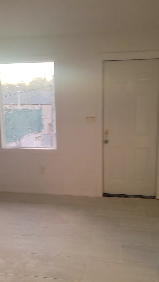 Foto del edificio - 1442 Queen Anne Rd