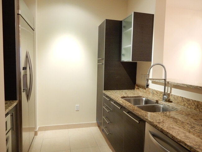 Building Photo - 550 Okeechobee Blvd