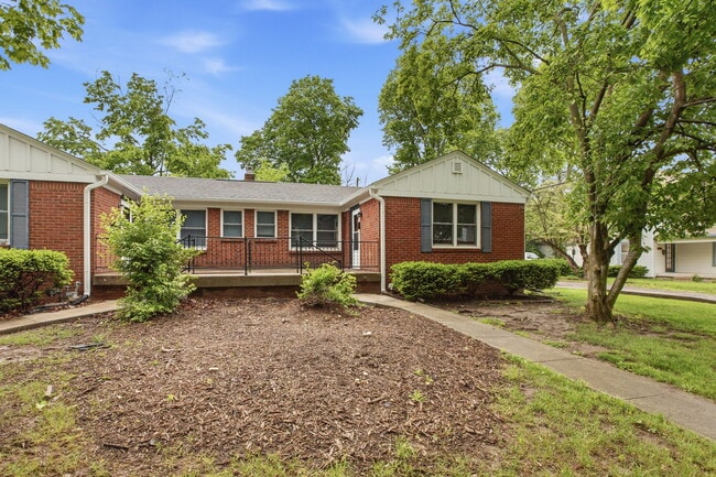 Building Photo - 4612 Rookwood Ave