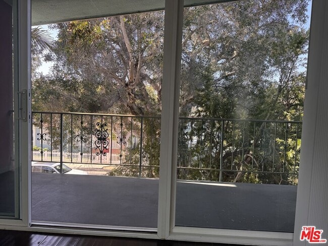 Building Photo - 2639 6th St