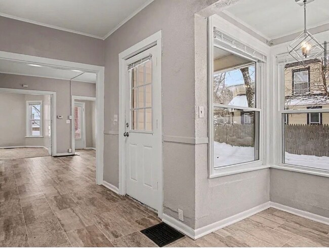 Foto del edificio - 1325 Buffalo Ave NE