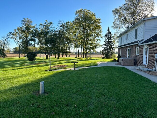 Foto del edificio - 7772 Huwer Rd