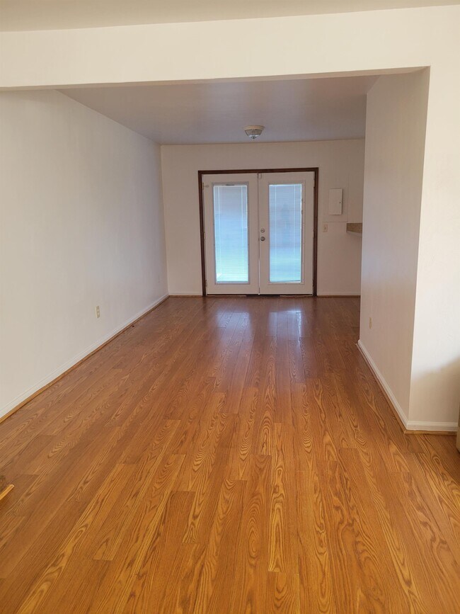 1303 Snowflake Cir, Virginia Beach, VA 23453 House Rental in Virginia