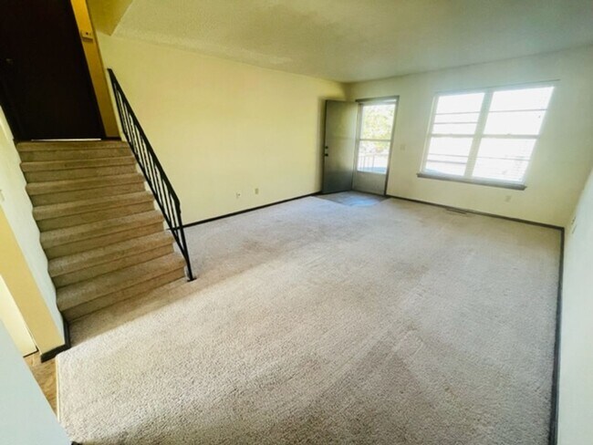 Building Photo - Italian Estates Property Management