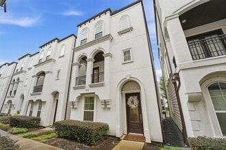 Building Photo - 2714 Freund St