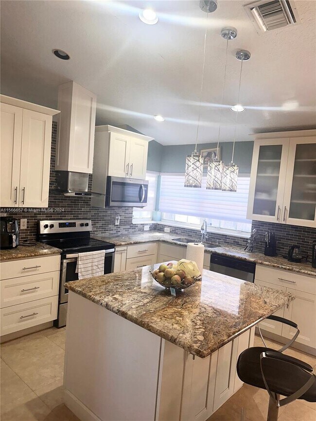 Foto del edificio - 15434 SW 146th St