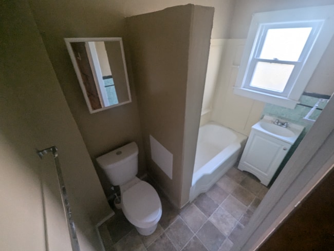 Foto del edificio - 410 W 23rd St