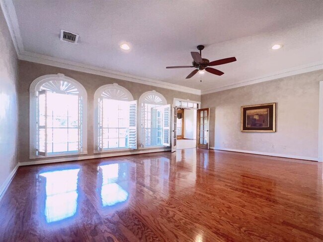 Foto del edificio - 2811 Silent Spring Creek Ct