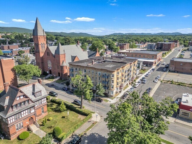 Foto del edificio - 173 Elm St