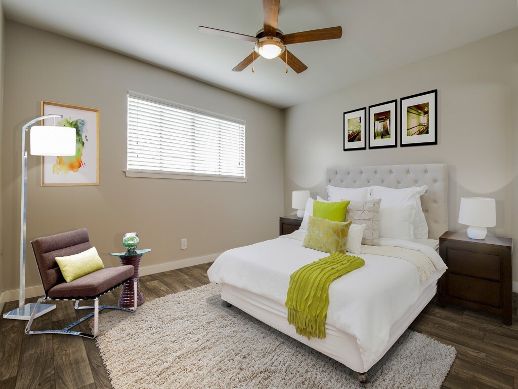 Foto principal - 743 Byrnes Dr