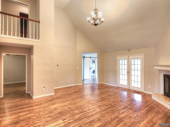 Building Photo - 1849 Shellbrook Dr NW