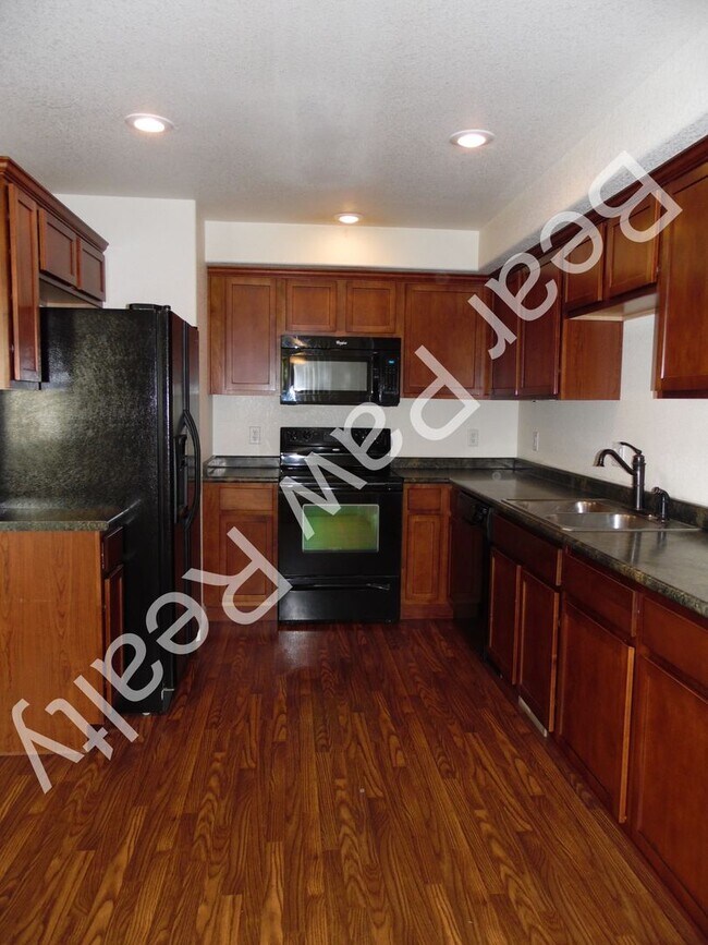 Foto del edificio - 4113 Gunsmoke Rd
