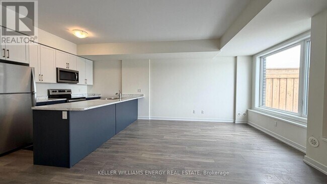 Photo du bâtiment - 160 Densmore Rd