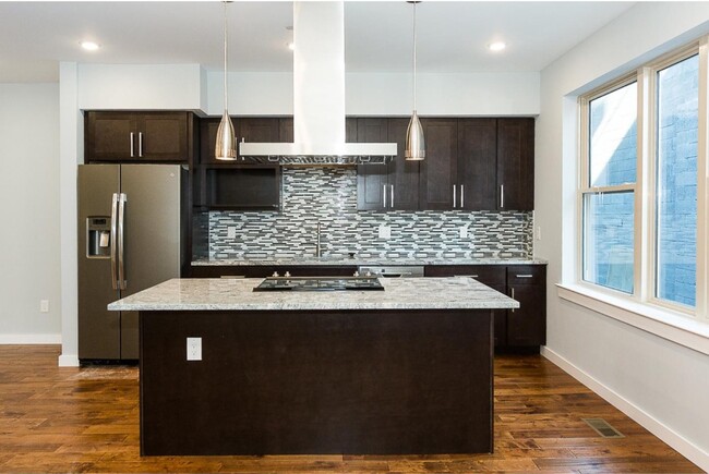 Beautiful Kitchen with new appliances - 2015 S Hutchinson St