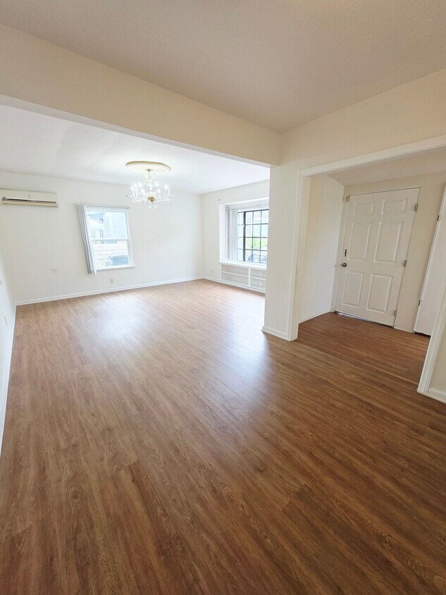 Foto principal - 449 W Harvard St
