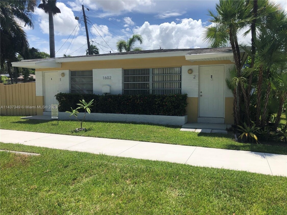 1602 Liberty St Unit 1, Hollywood, FL 33020 Room for Rent in Hollywood, FL