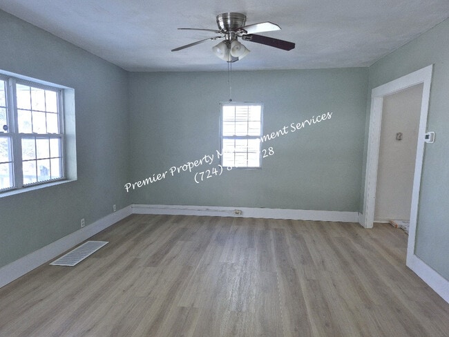 Building Photo - 407 Morton Ave