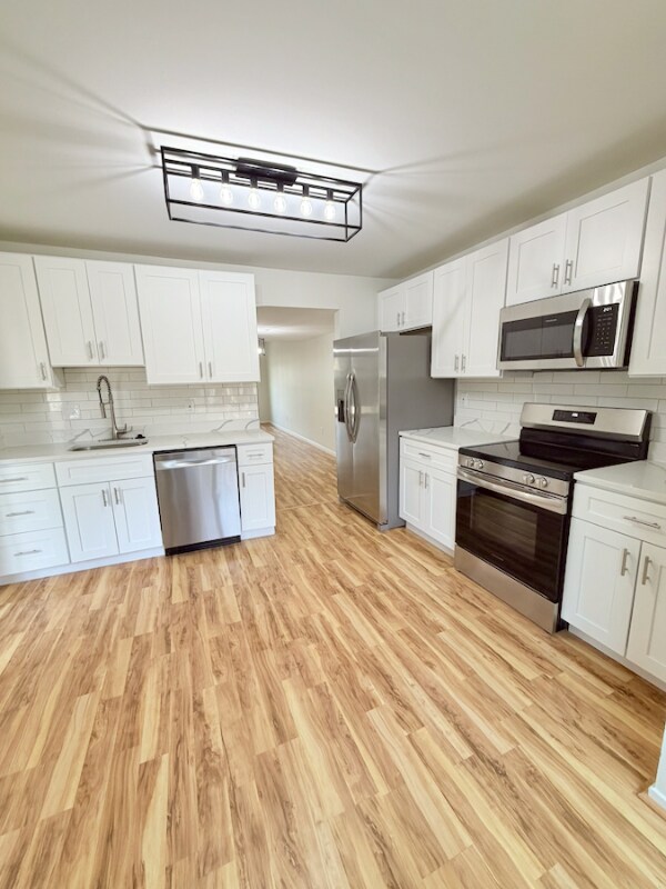 Foto del edificio - 9614 Marston Ln