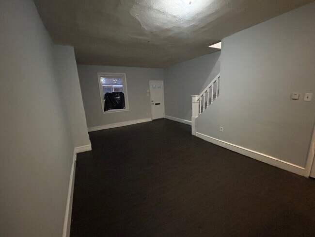 Foto del edificio - 4545 N Hicks St