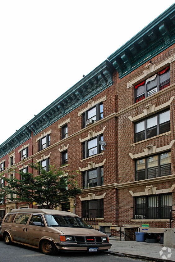 Building Photo - 1056 Findlay Ave