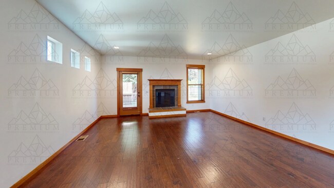Foto del edificio - Beautiful 3 bedroom 2 bath home!