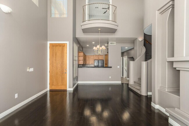 Foto del edificio - 14450 N Thompson Peak Pkwy