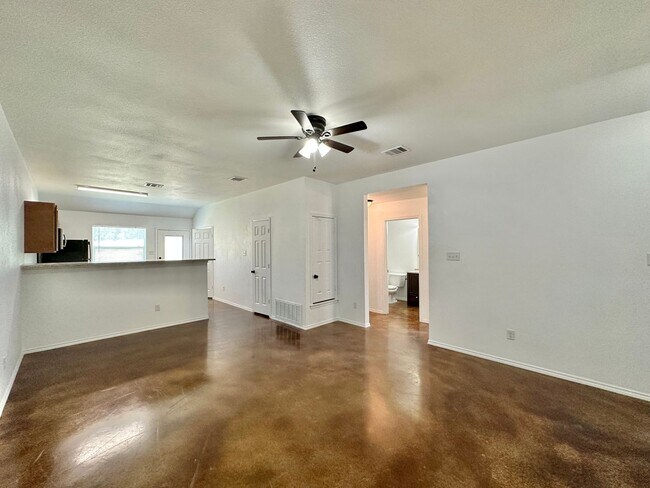 Foto del edificio - 227 N Mary Jo Dr